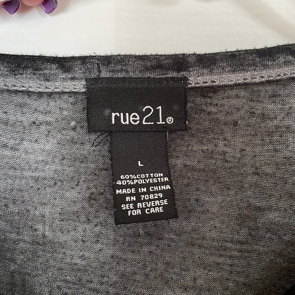 rue21 Top - Picture 5 of 5